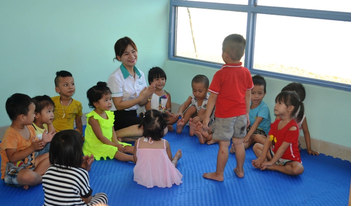 Con em công nhân khu công nghiệp không còn nỗi lo nơm nớp khi gửi trẻ tại các cơ sở tư nhân. Ảnh: TT Con em công nhân khu công nghiệp không còn nỗi lo nơm nớp khi gửi trẻ tại các cơ sở tư nhân. Ảnh: TT