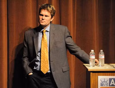 Mike German, cựu đặc vụ FBI và hiện là quan chức của ACLU.