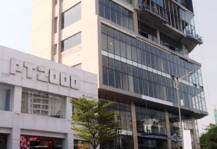 Lô đất số 59 Lê Duẩn đã rơi vào tay tổ chức bên ngoài sau cổ phần hóa doanh nghiệp nhà nước và đang được xây dựng khách sạn. Ảnh: AN Lô đất số 59 Lê Duẩn đã rơi vào tay tổ chức bên ngoài sau cổ phần hóa doanh nghiệp nhà nước và đang được xây dựng khách sạn. Ảnh: AN