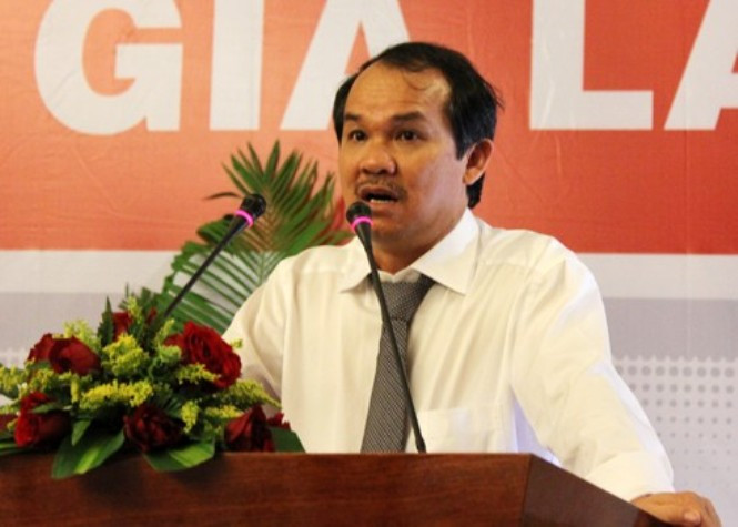 Bầu Đức: "VSSA đang nhầm lẫn hay có cá nhân nào không thích tôi". Bầu Đức: "VSSA đang nhầm lẫn hay có cá nhân nào không thích tôi".