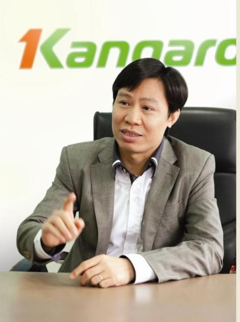 Ông Lê Xuân Hoàn - Tổng giám đốc Tập đoàn Kangaroo trong cuộc trao đổi với phóng viên báo điện tử Giáo dục Việt Nam Ông Lê Xuân Hoàn - Tổng giám đốc Tập đoàn Kangaroo trong cuộc trao đổi với phóng viên báo điện tử Giáo dục Việt Nam