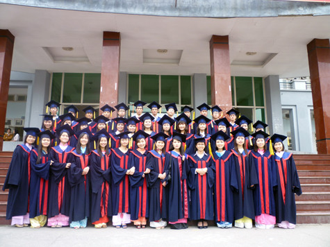Sinh viên báo chí Học viện Báo chí & Tuyên truyền trong ngày tốt nghiệp. (Ảnh Thu Hòe) Sinh viên báo chí Học viện Báo chí & Tuyên truyền trong ngày tốt nghiệp. (Ảnh Thu Hòe)