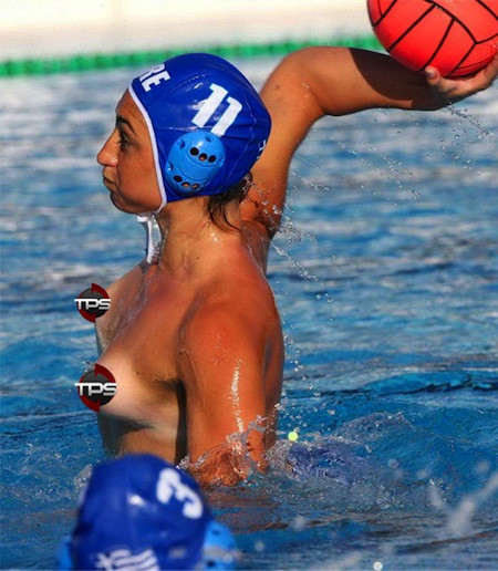 Chuyện gì đã xảy ra dưới nước? Chuyện gì đã xảy ra dưới nước?