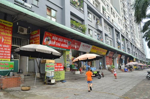 Tòa nhà CT4 (Khu đô thị Xa La, Hà Đông, Hà Nội) do doanh nghiệp ông Thản đầu tư từng xảy ra cháy ngày 11/10/2015 - ảnh Hoàng Lực. Tòa nhà CT4 (Khu đô thị Xa La, Hà Đông, Hà Nội) do doanh nghiệp ông Thản đầu tư từng xảy ra cháy ngày 11/10/2015 - ảnh Hoàng Lực.