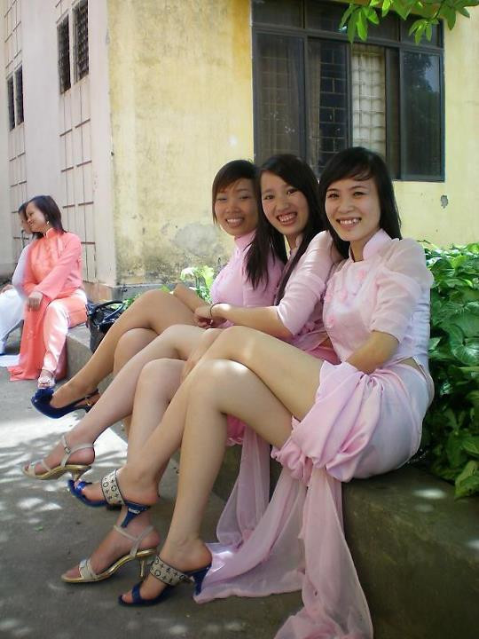 Nào mình cũng khoe "chân giò" Nào mình cũng khoe "chân giò"