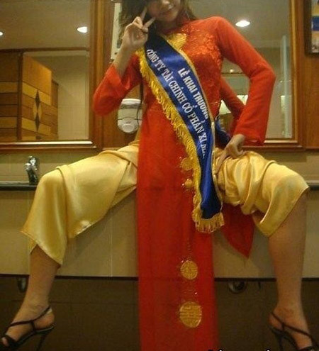 Tạo dáng để lên ảnh cho đẹp nào! Tạo dáng để lên ảnh cho đẹp nào!