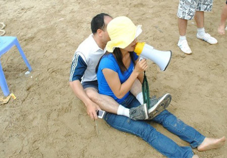 Tranh thủ...lợi dụng? Tranh thủ...lợi dụng?