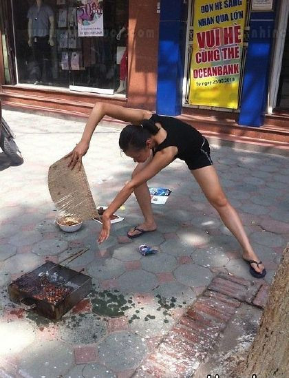 Quạt chả thần chưởng đích thị là đây. Quạt chả thần chưởng đích thị là đây.