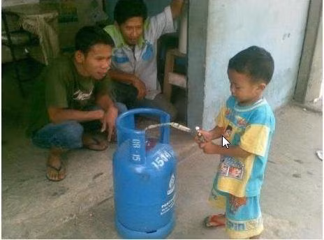 Một cách châm lửa cực độc. Hiếm có ai làm được lần 2 nếu thành công.