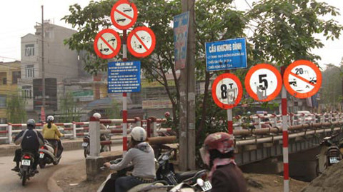 Nhìn sao cho xuể.