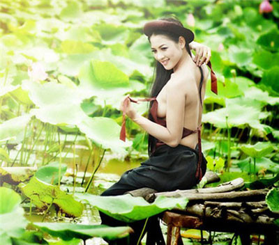 Thái Nhã Vân: Từ MC nhà hàng đến "nude vì thiền" ảnh 6 Thái Nhã Vân: Từ MC nhà hàng đến "nude vì thiền" ảnh 6