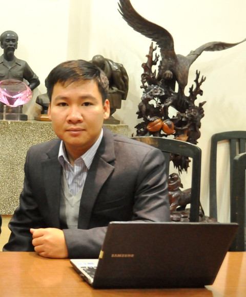 Phóng viên: Nguyễn Tuấn Nam (Bút danh: Hồng Chính Quang, Tuệ Minh)