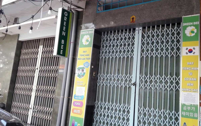 Trung tâm Ngoại ngữ Green Bee tại số 07 Nguyễn Thị Minh Khai bất ngờ đóng cửa khiến phụ huynh bơ vơ. Ảnh: TT Trung tâm Ngoại ngữ Green Bee tại số 07 Nguyễn Thị Minh Khai bất ngờ đóng cửa khiến phụ huynh bơ vơ. Ảnh: TT