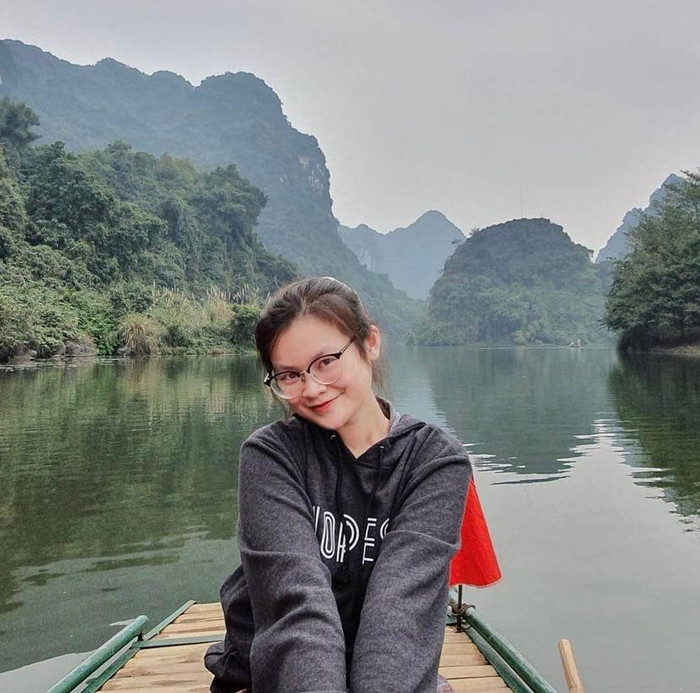 Phạm Khánh Linh (sinh năm 2000) xuất sắc giành 2 học bổng thạc sĩ toàn phần của Hàn Quốc. Ảnh: NVCC Phạm Khánh Linh (sinh năm 2000) xuất sắc giành 2 học bổng thạc sĩ toàn phần của Hàn Quốc. Ảnh: NVCC