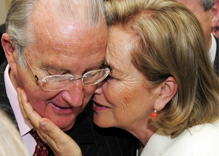 Vua Bỉ Albert II và hoàng hậu Paola. Vua Bỉ Albert II và hoàng hậu Paola.