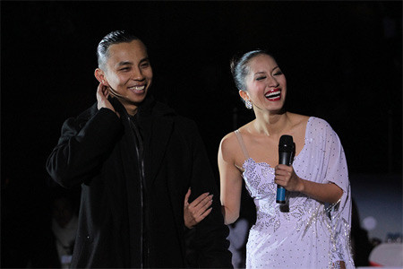 Thi ơi em đùa dai thế, anh nóng gáy rồi đấy!