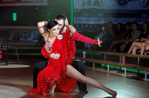 Vị đạo diễn của Con đường Âm nhạc, VTV Bài hát tôi yêu, Không gian Âm nhạc, Đẹp Fashion Show 10, Hồ Ngọc Hà Live Concert… cũng tâm sự, làm giám khảo để cho báo chí, công chúng săm soi với anh hồi hộp như chơi trò đốt pháo thời con trẻ. (Theo VNE) Vị đạo diễn của Con đường Âm nhạc, VTV Bài hát tôi yêu, Không gian Âm nhạc, Đẹp Fashion Show 10, Hồ Ngọc Hà Live Concert… cũng tâm sự, làm giám khảo để cho báo chí, công chúng săm soi với anh hồi hộp như chơi trò đốt pháo thời con trẻ. (Theo VNE)