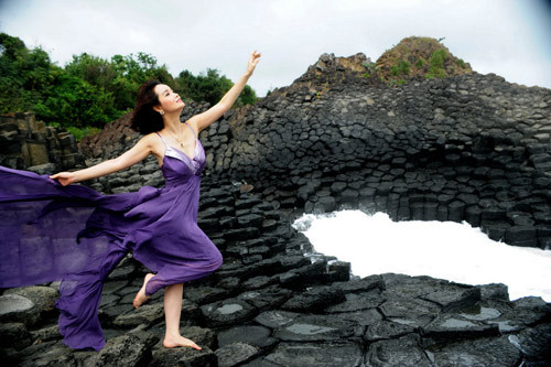 'Cô Trúc' muốn tung cánh như chim trời. 'Cô Trúc' muốn tung cánh như chim trời.