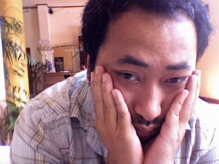 "Nhiều khi bỗng như trẻ nhớ nhà"