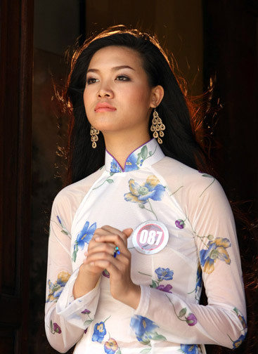 Hình như Thùy Dung vừa gặp ông Bụt và được ban 3 điều ước thì phải? Hình như Thùy Dung vừa gặp ông Bụt và được ban 3 điều ước thì phải?