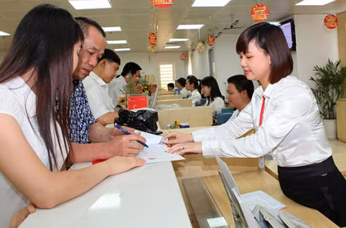 So với năm 2012 nhu cầu tuyển dụng nhân sự trong ngành dịch vụ, bán hàng, bán lẻ đều tăng từ 150% - 300%. Ảnh minh họa.