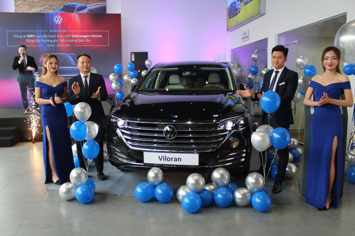 Volkswagen Viloran chính thức lộ diện tại đại lý Volkswagen I.D Auto 315 Nguyễn Khoái.
