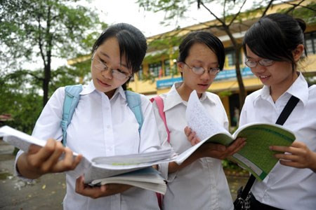 Hà Nội hơn 76.000 thí sinh đăng ký dự thi THPT quốc gia 2016 (Ảnh minh họa trên giaoduc.net.vn) Hà Nội hơn 76.000 thí sinh đăng ký dự thi THPT quốc gia 2016 (Ảnh minh họa trên giaoduc.net.vn)