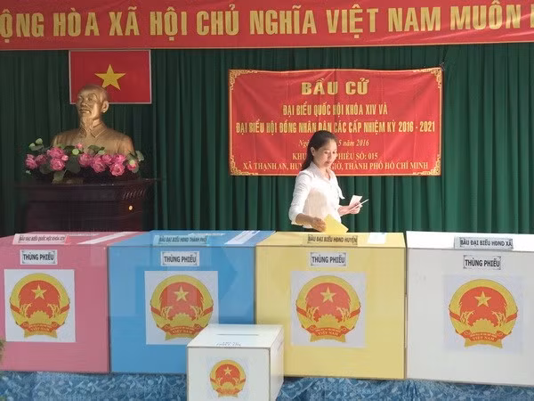 Nhiều khu vực bỏ phiếu đã đạt tỷ lệ 100% cử tri đi bầu ảnh 3