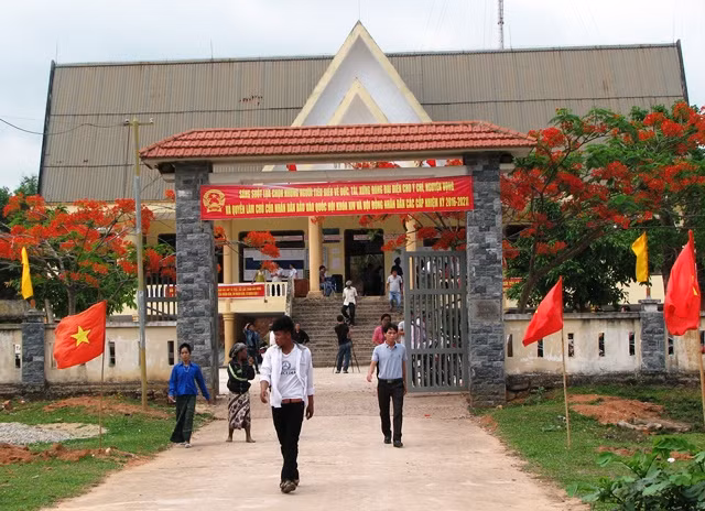 Đồng bào dân tộc Ma Coong háo hức đi bầu cử ảnh 12
