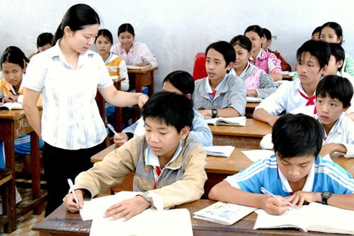 Cuối năm, nóng lên chuyện đánh giá, xét thi đua, khen thưởng giáo viên (Ảnh: truyenhinhnghean.vn) Cuối năm, nóng lên chuyện đánh giá, xét thi đua, khen thưởng giáo viên (Ảnh: truyenhinhnghean.vn)
