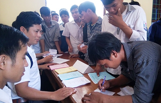 100% cử tri ở xã Thượng Trạch, chủ yếu là đồng bào dân tộc Ma Coong đã đi bỏ phiếu vào sáng 20/5 (Ảnh: Thủy Phan)