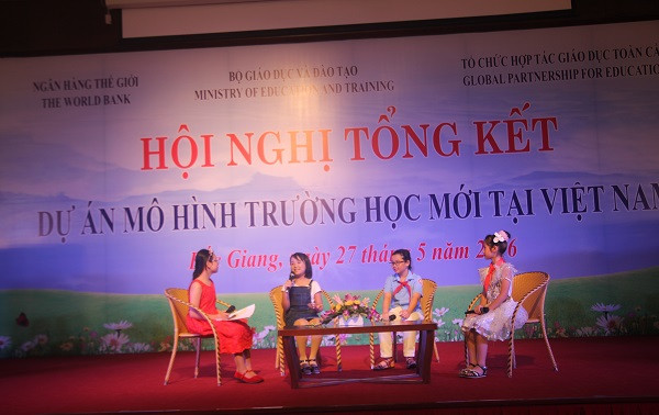 Đại diện học sinh tham gia tọa đàm đánh giá về VNEN Đại diện học sinh tham gia tọa đàm đánh giá về VNEN