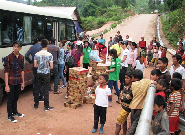 Chia sẻ khó khăn với người dân vùng cao Quảng Bình ảnh 1