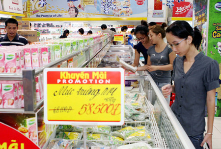 Để phục vụ nhu cầu mua sắm của người dân chuẩn bị Tết, BigC khuyến mại hơn 100 sản phẩm gồm thực phẩm khô, thực phẩm tươi sống, hoá mỹ phẩm... có mức giảm giá từ 5-40% Để phục vụ nhu cầu mua sắm của người dân chuẩn bị Tết, BigC khuyến mại hơn 100 sản phẩm gồm thực phẩm khô, thực phẩm tươi sống, hoá mỹ phẩm... có mức giảm giá từ 5-40%