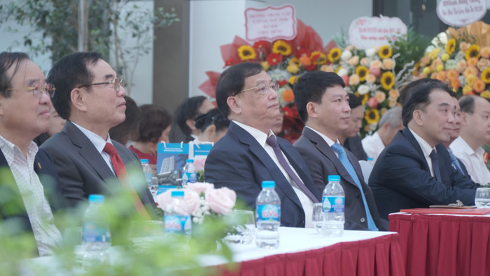Các đại biểu tham dự buổi lễ Các đại biểu tham dự buổi lễ