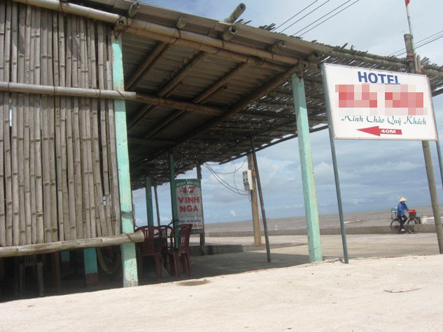 Hầu hết các khách sạn ở đây chủ yếu phục vụ cho hoạt động "vui vẻ" của khách Hầu hết các khách sạn ở đây chủ yếu phục vụ cho hoạt động "vui vẻ" của khách