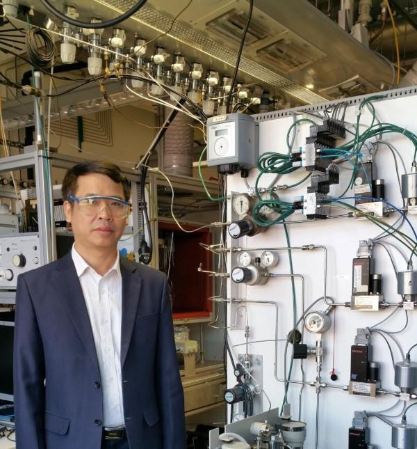 Giáo sư Lê Thanh Sơn, Phó Hiệu trưởng Trường Đại học Khoa học Tự nhiên, Đại học Quốc gia Hà Nội. Ảnh: NVCC Giáo sư Lê Thanh Sơn, Phó Hiệu trưởng Trường Đại học Khoa học Tự nhiên, Đại học Quốc gia Hà Nội. Ảnh: NVCC