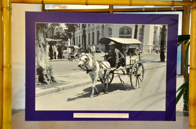 Xe ngựa trong đời sống của người Sài Gòn những năm 1950. Xe ngựa trong đời sống của người Sài Gòn những năm 1950.