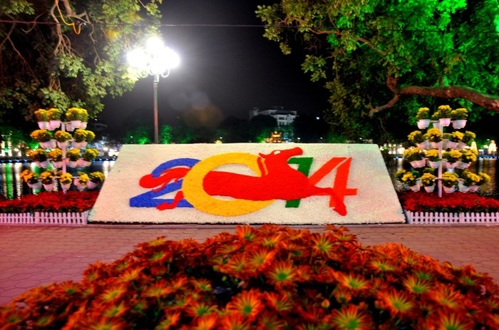 Cả nước đang chuẩn bị đón chào một năm mới với nhiều hy vọng và hứa hẹn mới. Cả nước đang chuẩn bị đón chào một năm mới với nhiều hy vọng và hứa hẹn mới.