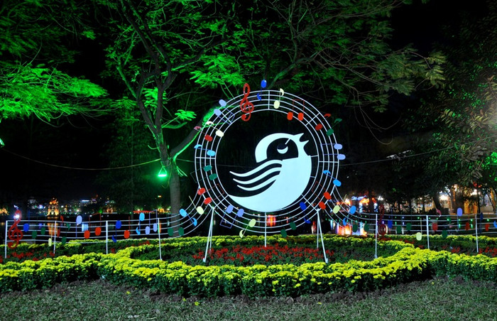 Hà Nội thanh bình trên những nốt nhạc Hà Nội thanh bình trên những nốt nhạc