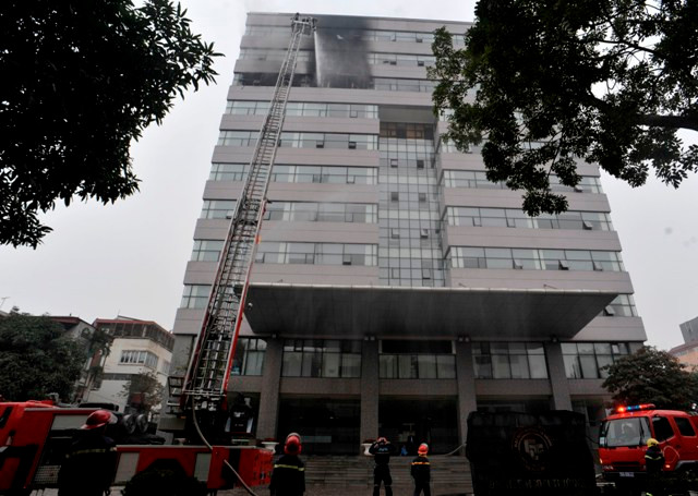 Được biết đây là khu giảng đường 12 tầng mới xây của trường Đại học Ngoại Thương.