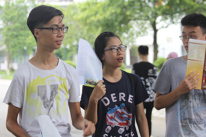 Phó giáo sư Trần Văn Nghĩa – Phó cục trưởng Cục quản lý chất lượng (Bộ Giáo dục và Đào tạo) khuyên thí sinh đừng bỏ qua cơ hội được thay đổi nguyện vọng (Ảnh: Thùy Linh) Phó giáo sư Trần Văn Nghĩa – Phó cục trưởng Cục quản lý chất lượng (Bộ Giáo dục và Đào tạo) khuyên thí sinh đừng bỏ qua cơ hội được thay đổi nguyện vọng (Ảnh: Thùy Linh)