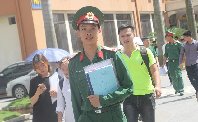 Môn Văn ít điểm 10 là phản ánh trung thực cách chấm của giáo viên ảnh 3 Môn Văn ít điểm 10 là phản ánh trung thực cách chấm của giáo viên ảnh 3