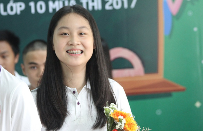 Đào Phương Thảo (cựu học sinh lớp 9A1)– thí sinh không chỉ đỗ chuyên Văn (trường Trung học phổ thông chuyên Sư phạm - Đại học Sư phạm Hà Nội) mà còn đỗ cả chuyên Địa (trường Trung học phổ thông Chu Văn An, Hà Nội) (Ảnh: Thùy Linh)