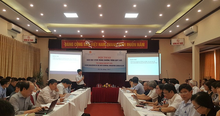 Toàn cảnh hội nghị “Giáo dục STEM trong chương trình giáo dục phổ thông mới” (Ảnh: Thùy Linh) Toàn cảnh hội nghị “Giáo dục STEM trong chương trình giáo dục phổ thông mới” (Ảnh: Thùy Linh)