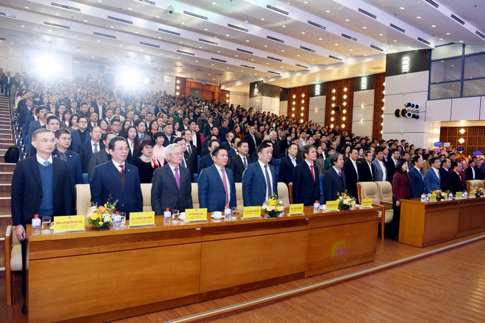 Đại biểu dự buổi lễ 1.jpg
