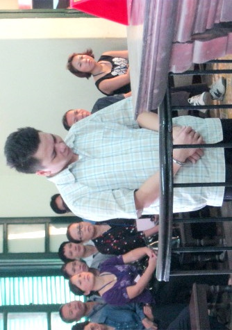 Bị cáo Đinh Lệnh Tuấn trước vành móng ngựa.