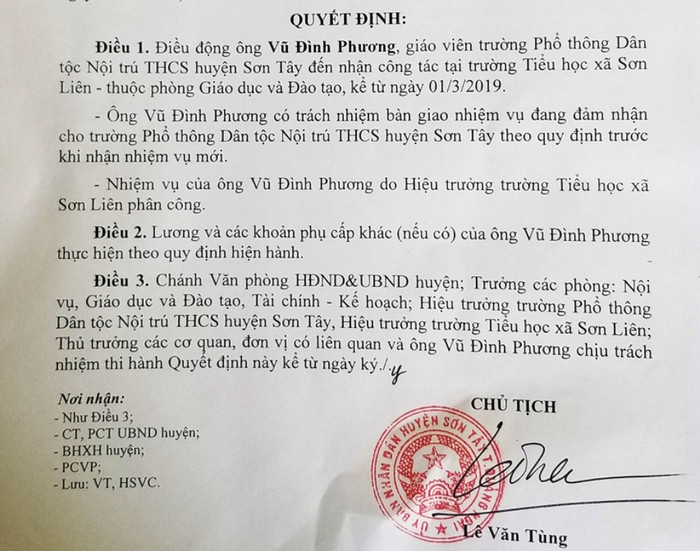 Quyết định điều động ông Vũ Đình Phương đến nhận công tác trường khác. Ảnh: AP