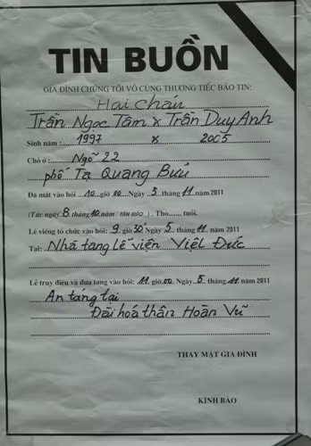 Tấm giấy thông báo Tấm giấy thông báo