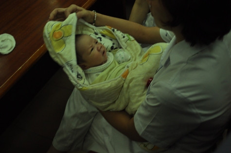 Cuối cùng thì mọi người cũng chụp được ảnh cháu Cuối cùng thì mọi người cũng chụp được ảnh cháu